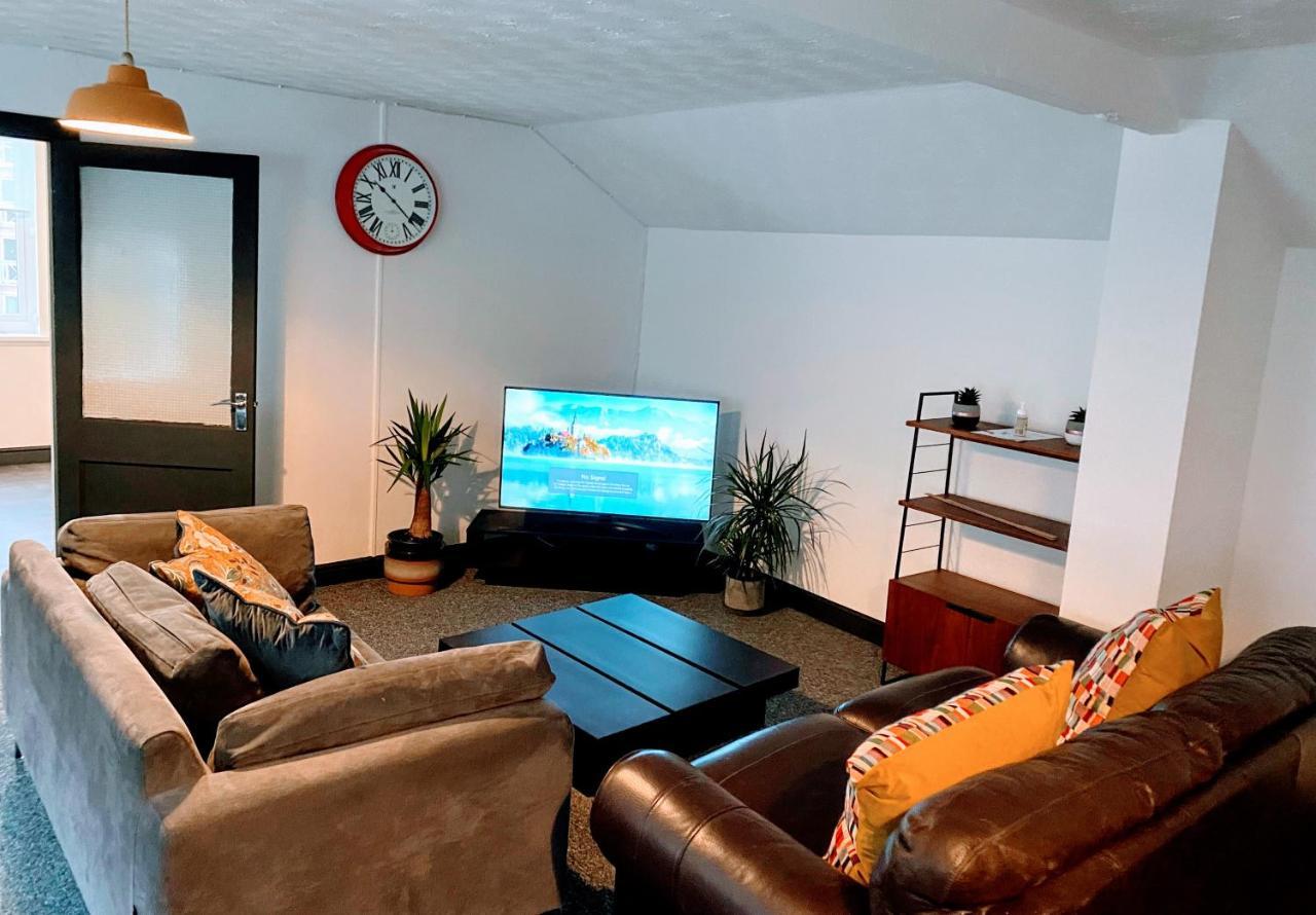 Gorgeous Town Center 3 Bedroom Self Contained Apartment For 1-5 People Harrogate Exterior foto