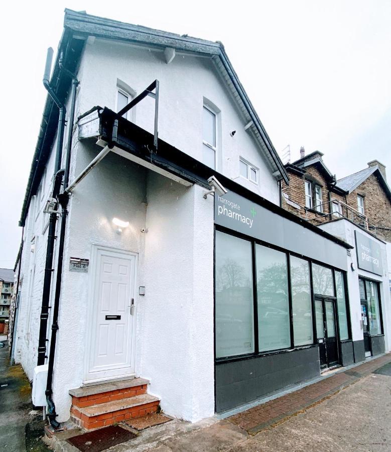 Gorgeous Town Center 3 Bedroom Self Contained Apartment For 1-5 People Harrogate Exterior foto